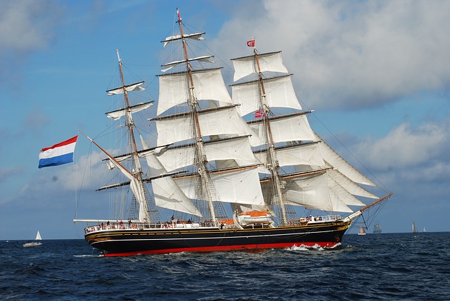clipper-ship-812669_640