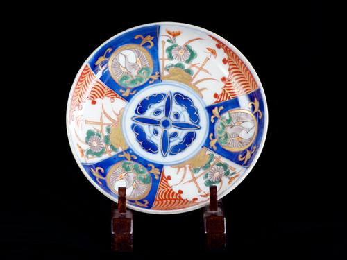 伊万里焼 PAUL ATKINSON/Shutterstock.com